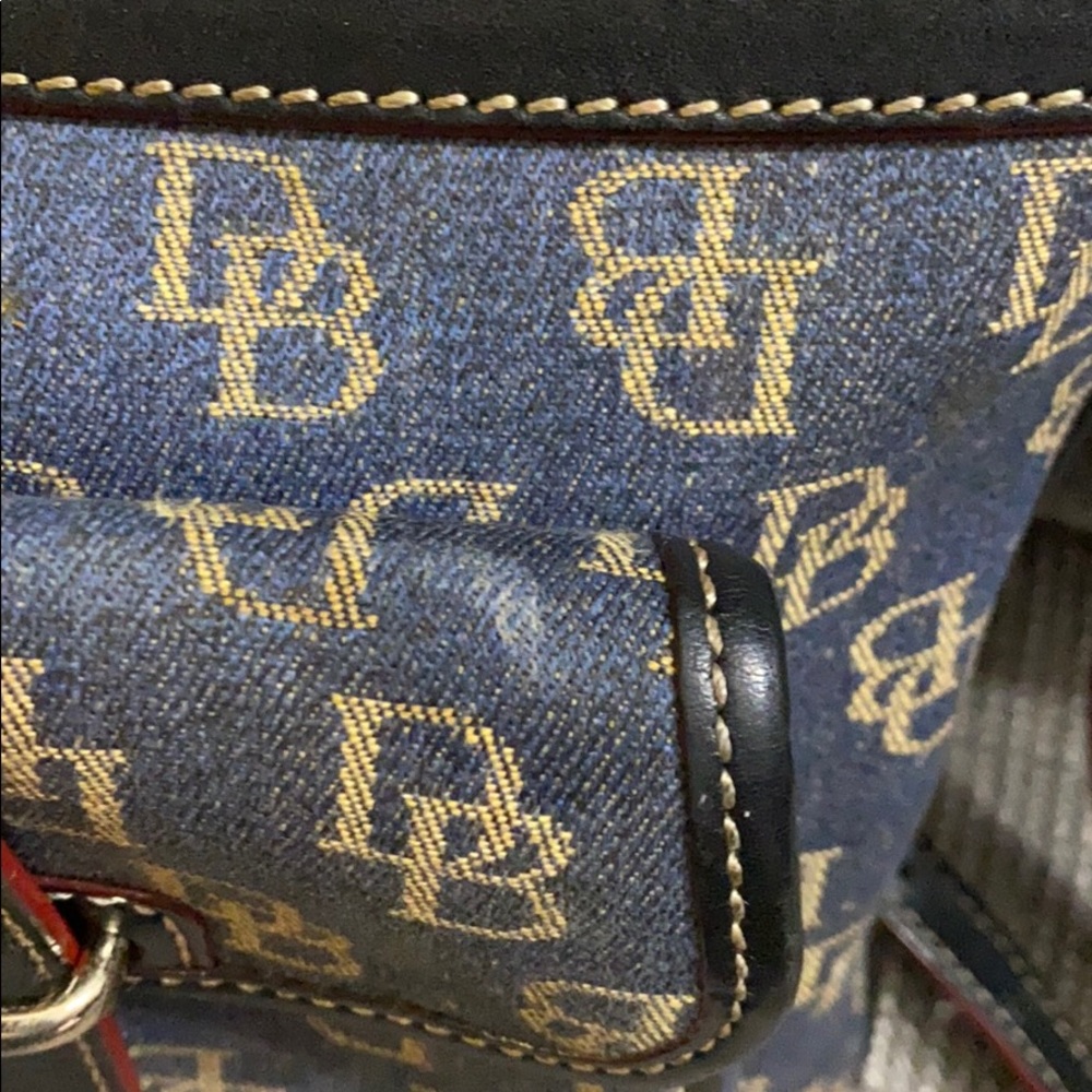 DOONEY& BOURKE CROSSBODY - Picture 5 of 6